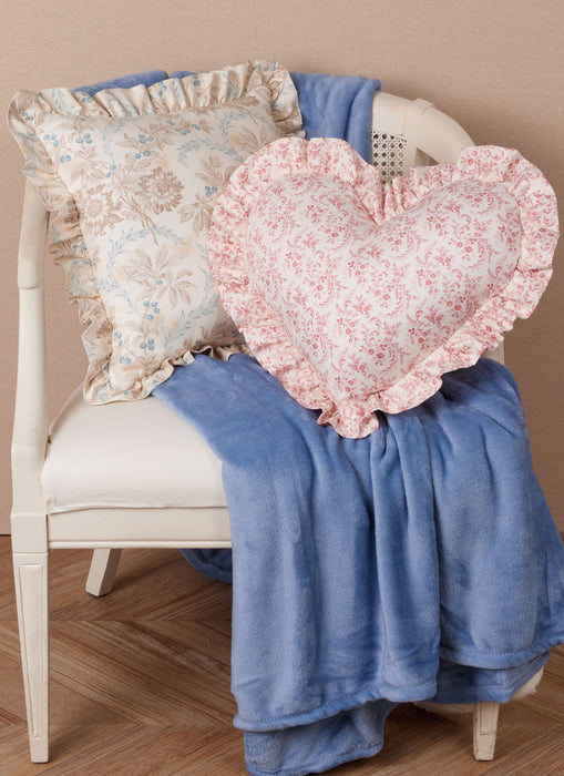 McCall's sewing pattern 8573 Pillows from Jaycotts Sewing Supplies