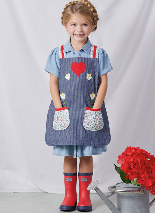 Simplicity sewing pattern 3119 Children's Aprons and Kitchen Accessories from Jaycotts Sewing Supplies