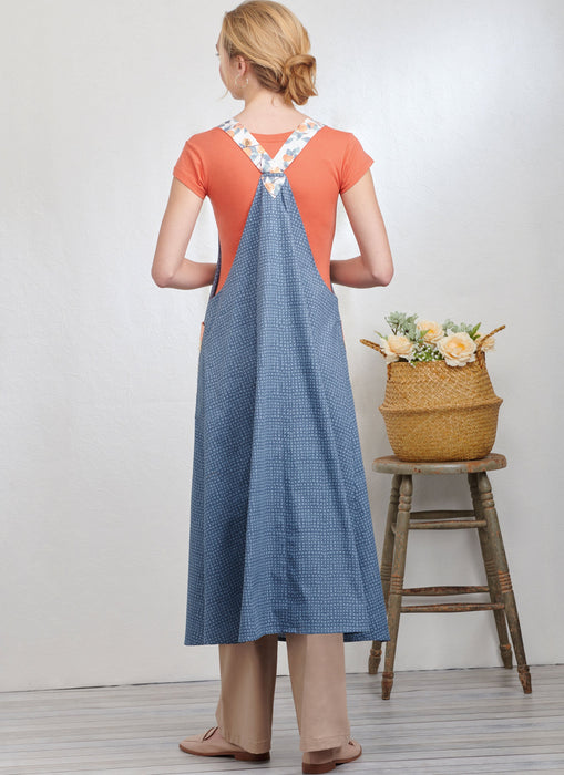 Simplicity Sewing Pattern 9938 Misses' Pullover Aprons from Jaycotts Sewing Supplies