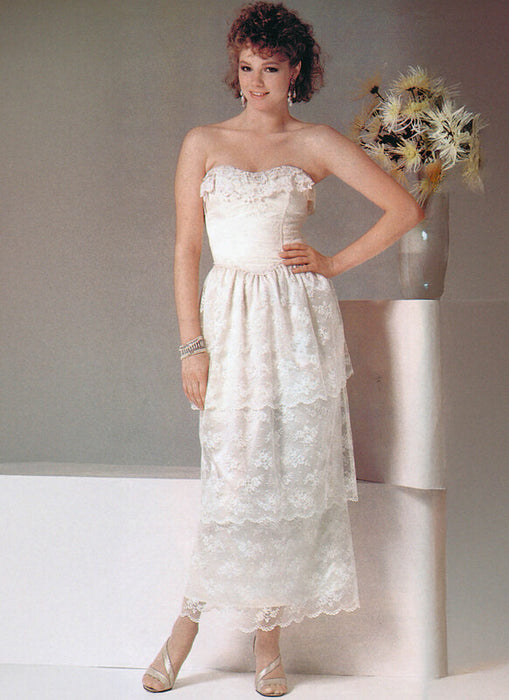 Simplicity Sewing Pattern 3246 Misses' and Miss Petite 1970's Dresses by Jessica McClintock from Jaycotts Sewing Supplies