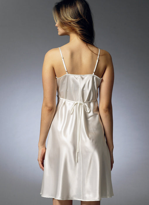 Vogue Pattern 8888 Misses' Robe, Slip, Camisole and Panties from Jaycotts Sewing Supplies
