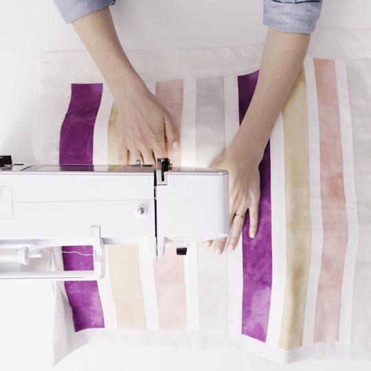 Bernina new 570 QE sewing machine - Free Trolley Case from Jaycotts Sewing Supplies
