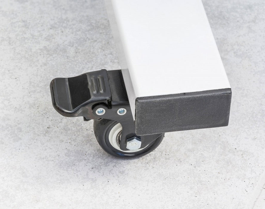 Horn Sewer's Vision - Free Sewing Chair Offer from Jaycotts Sewing Supplies