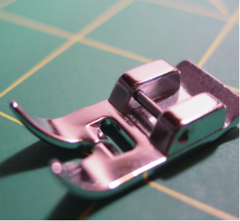 Sewing Machine presser foot Zigzag Foot from Jaycotts Sewing Supplies